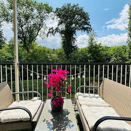 Proche Chateau De Versailles Avec Balcon Vu Sur Une Foret Et Parking Gratuit Pour 5 Personnes Maximum Екстериор снимка