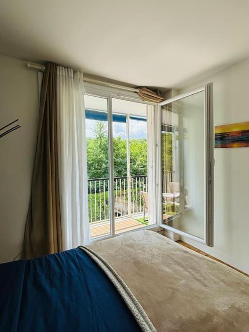 Proche Chateau De Versailles Avec Balcon Vu Sur Une Foret Et Parking Gratuit Pour 5 Personnes Maximum Екстериор снимка
